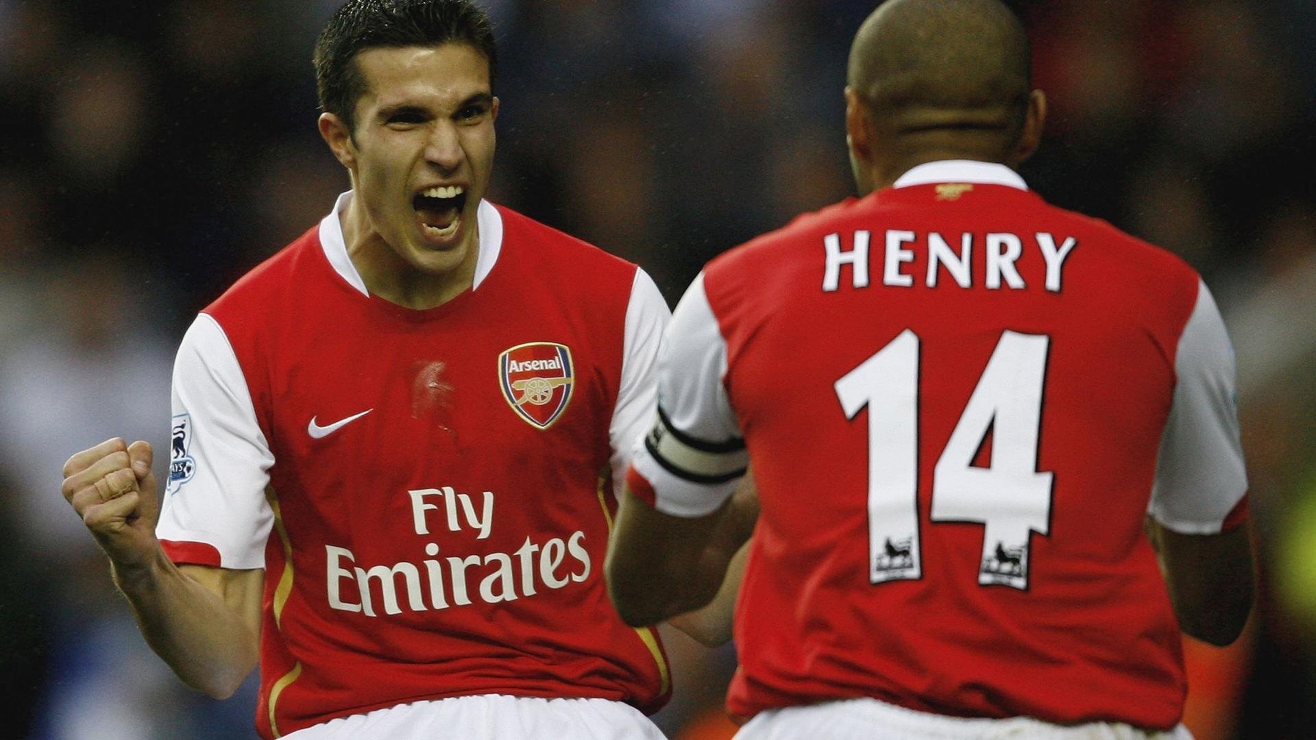 巴黎圣日耳曼小组赛轻松晋级 实力凸显，巴黎圣日耳曼比赛集锦